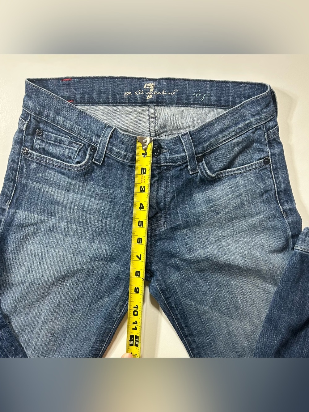 Women’s 7 for all mankind Dojo low rise flare jeans size 27 x 32” inseam 8” - Picture 6 of 7